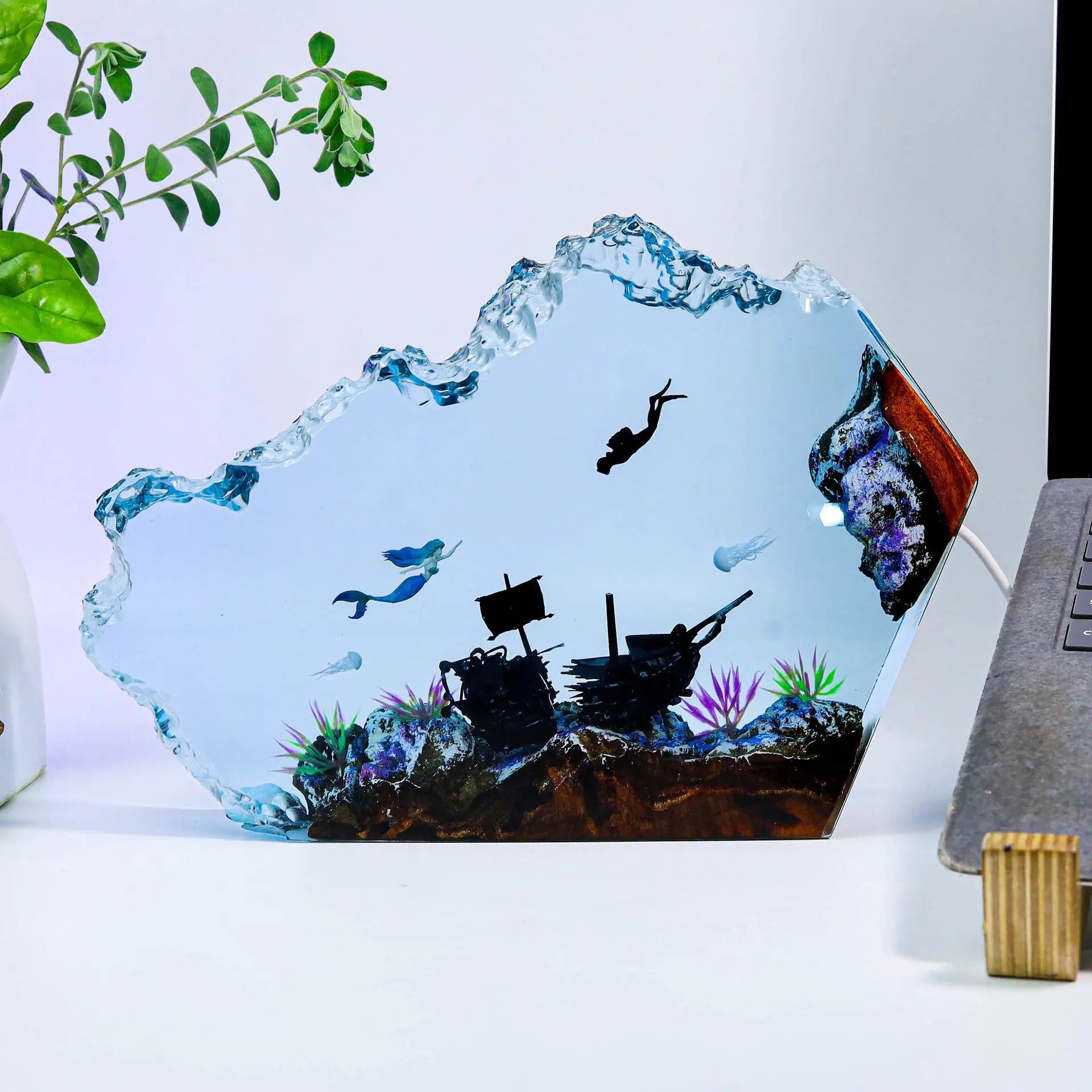 Seabed World Diving Resin Statue Lamp Miniature Figurine Luxury Decor Night Light